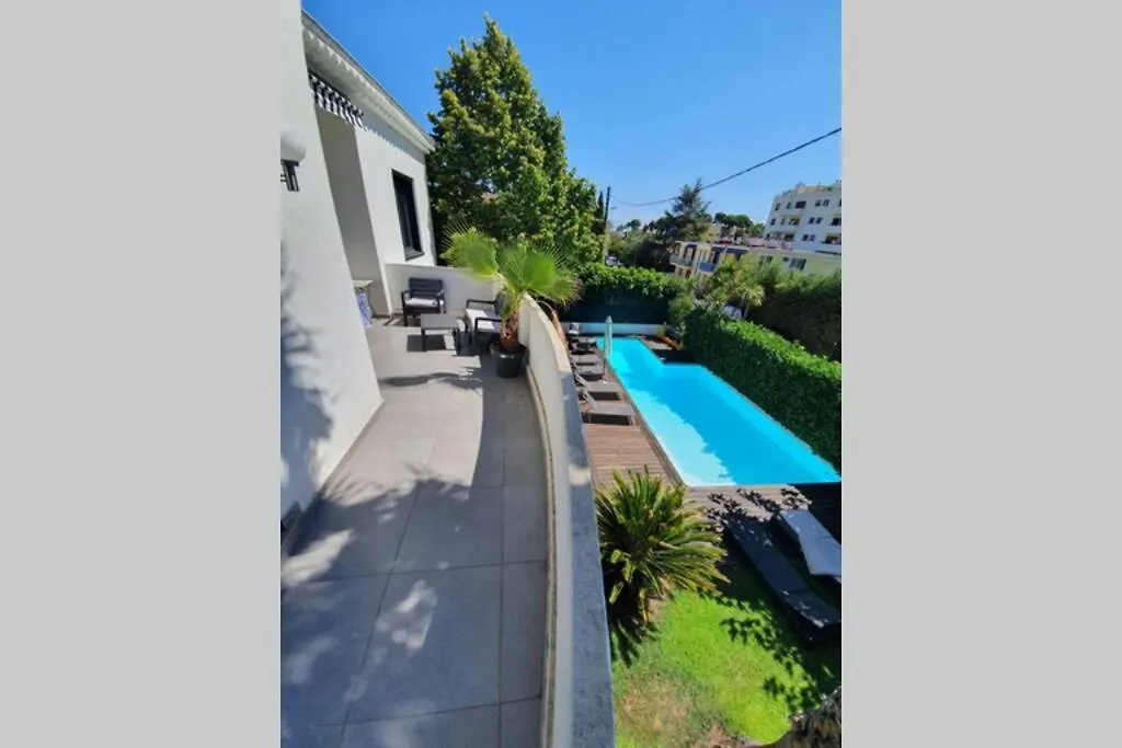 Villa Bel Air Cannes - 240M2 - Freshly Completely Renovated - Beach - Pool - No Party Allowed - No Bachelor-Ette Stay צרפת