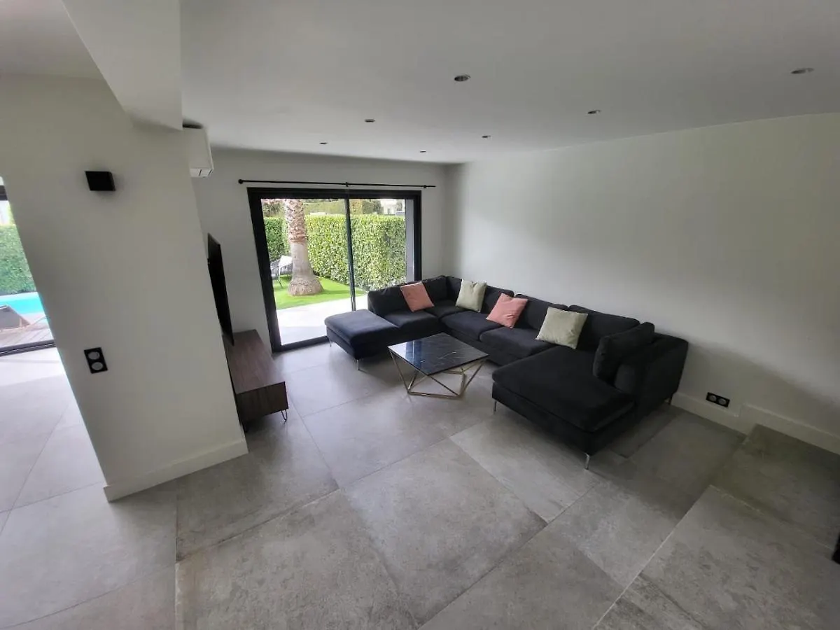 Villa Bel Air Cannes - 240M2 - Freshly Completely Renovated - Beach - Pool - No Party Allowed - No Bachelor-Ette Stay